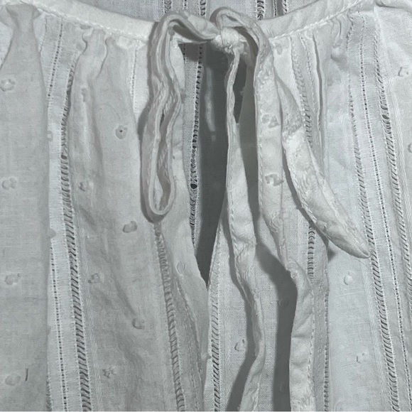 Land' n Sea Women Eyelet Split Tie Neck Blouse White 100% Cotton Women Size L - Picture 2 of 11
